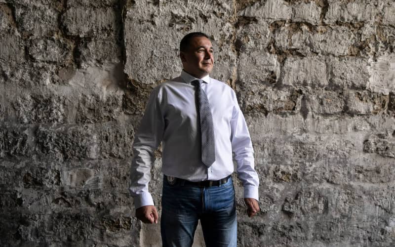 French Police Officer Disciplined After Exposing Racism in Paris Courthouse Cells