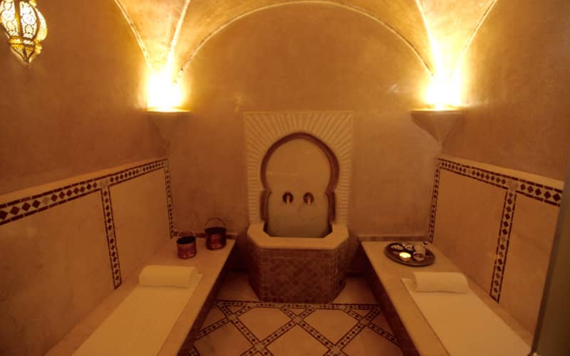 Moroccan Hammam Workers Protest Closures, Demand Reopening and Financial Aid