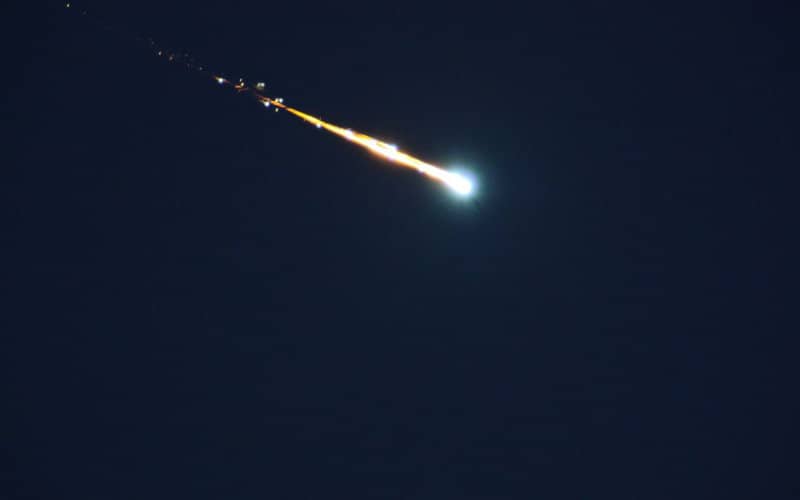Dazzling Fireball Streaks Across Moroccan Sky at 65,000 MPH