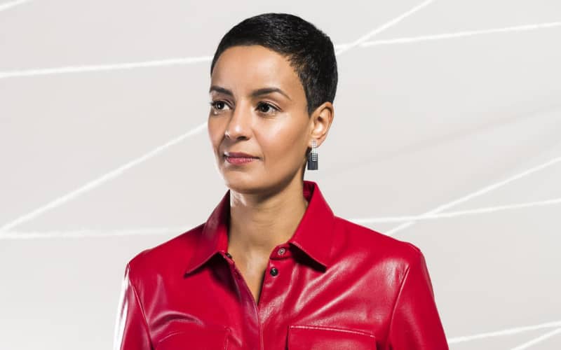 Belgian Minister Faces Backlash Over Haircut Amid Salon Closures