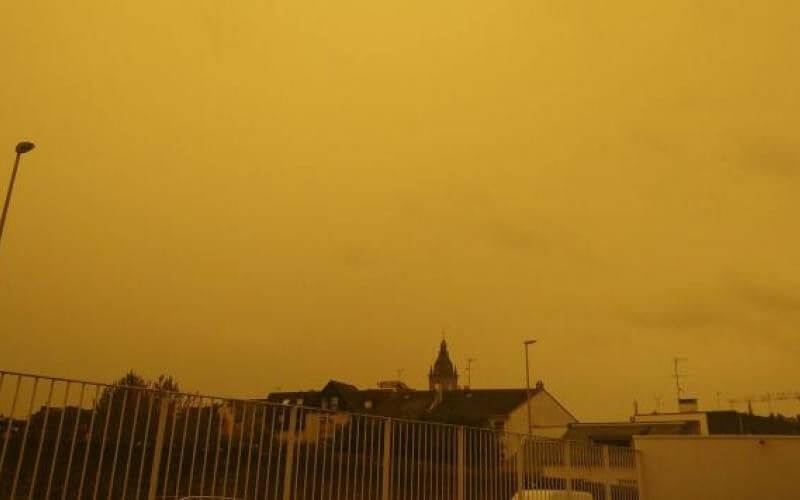 Radioactive Saharan Dust Cloud Detected Over Eastern France