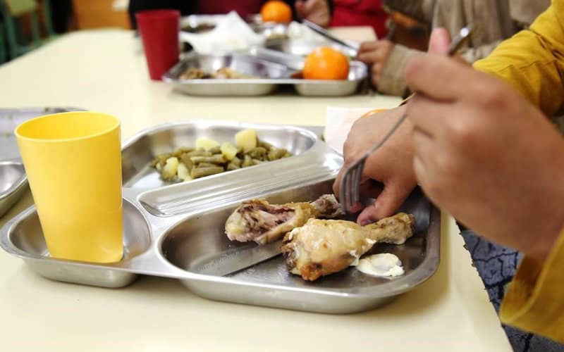 Muslim Parents in Spain Protest Poor Quality of Halal School Meals