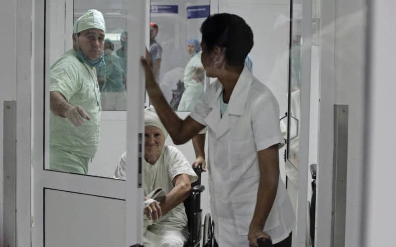 Morocco Explores Health Cooperation with Cuba Amid Doctor Shortage