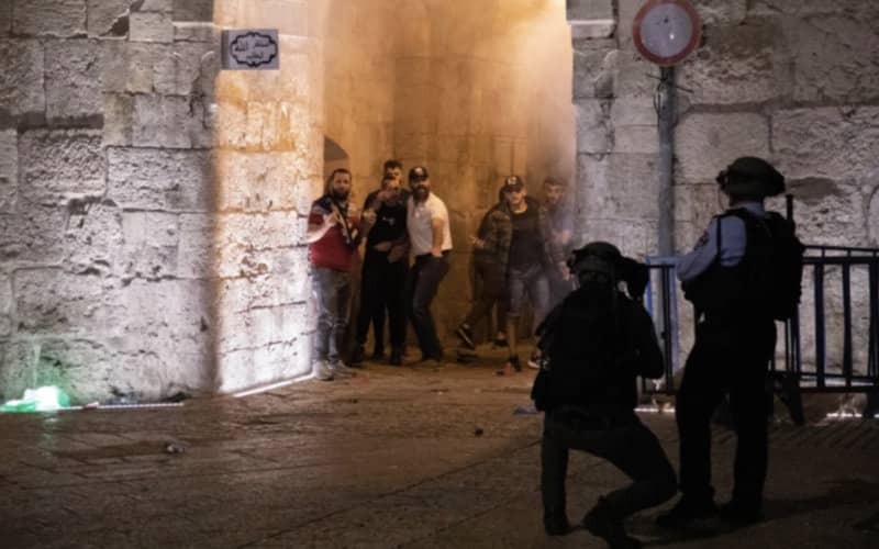 Morocco Condemns Violence at Al-Aqsa Mosque, Urges Dialogue