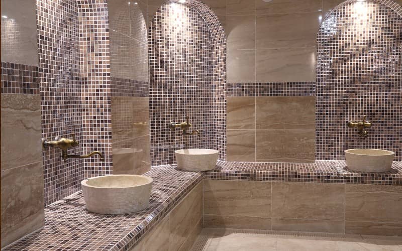 Morocco's Hammams and Spas Face Slow Recovery as Customers Remain Scarce Post-Lockdown