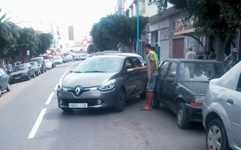 Casablanca Motorists Protest Surge in Illegal Parking Attendants
