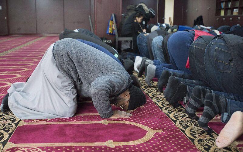 Morocco Bans Eid Al-Adha Prayers in Mosques Amid COVID-19 Concerns