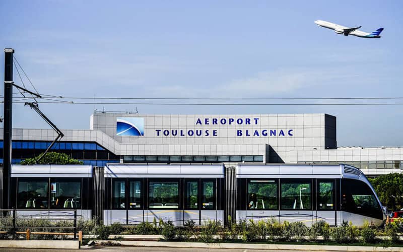 Toulouse Airport Intensifies Screening for Travelers from Morocco Amid COVID Concerns
