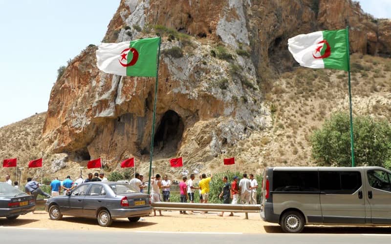 Poll: Majority of Moroccans Oppose Border Reopening with Algeria, Despite King's Call