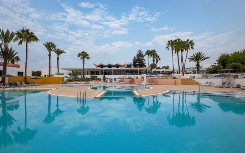 Morocco's Hotel Industry in Crisis: Urgent Call for Government Aid Amid Pandemic