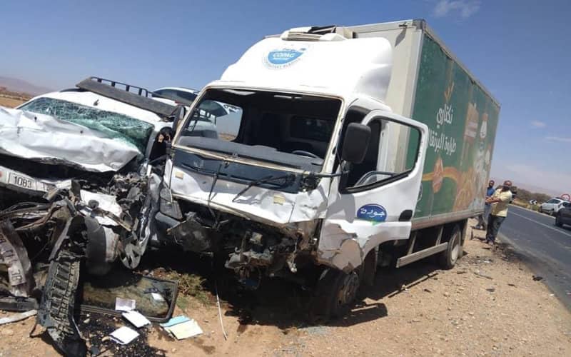 Fatal Collision in Morocco: 2 Dead, 5 Injured in Taxi-Truck Crash Near Guelmim
