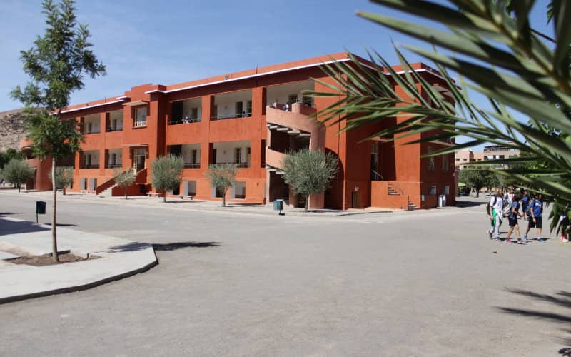 French Schools in Morocco Delay Reopening for Student Vaccinations