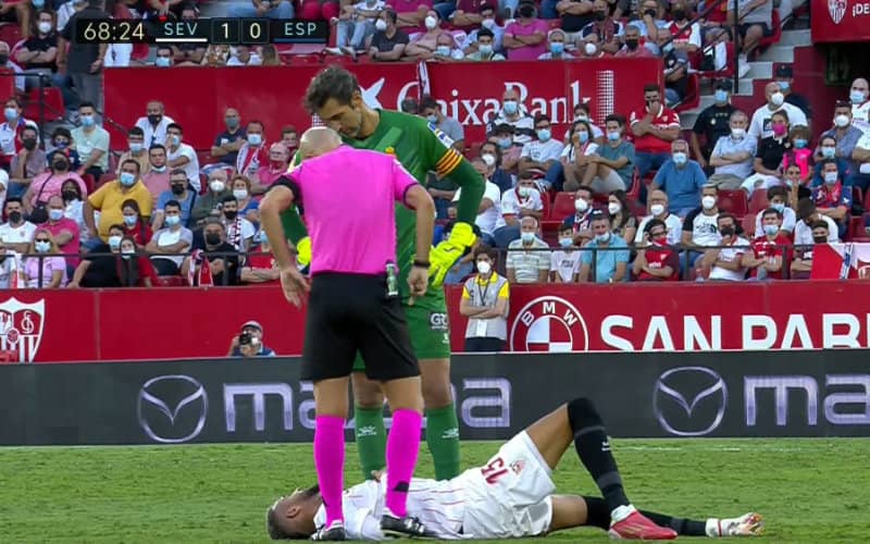 Sevilla's En-Nesyri Suffers Thigh Injury in Win Over Espanyol