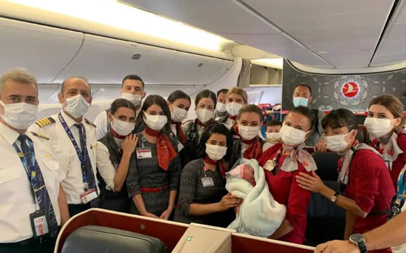 Moroccan Woman Delivers Baby Mid-Flight on Turkish Airlines from Istanbul to Chicago