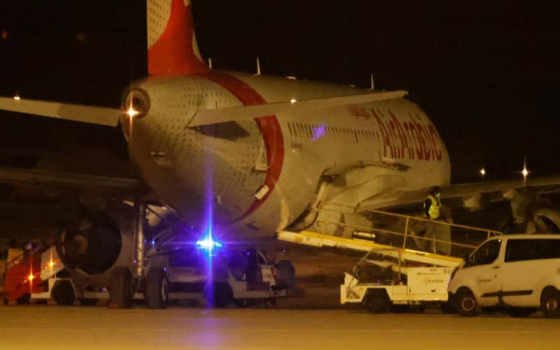 Moroccan Migrants Allegedly Orchestrate Mid-Flight Escape Plan via Facebook Group