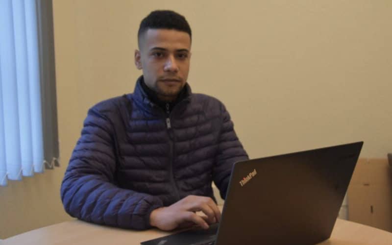 Moroccan Student's Residence Permit Renewal Delayed, Jeopardizing Job Opportunity