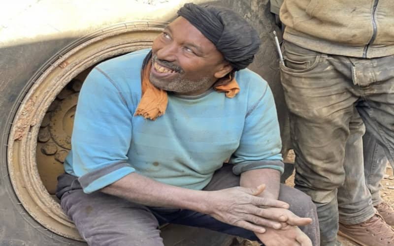 Well Digger Hailed as Hero in Tragic Moroccan Boy Rescue Attempt