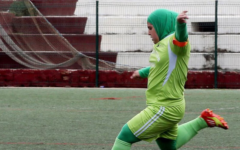 Government Split Over Islamic Headscarf in French Sports