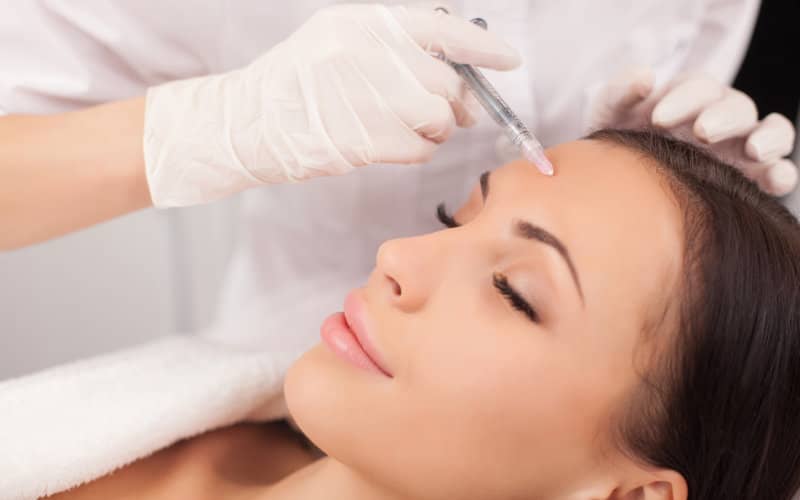 Moroccan Plastic Surgeons Warn Against Illegal Cosmetic Procedures in Salons and Gyms