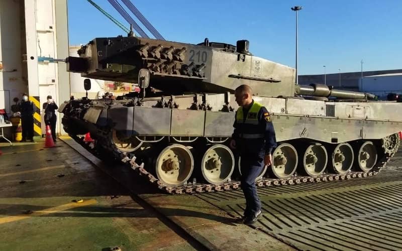 Spanish Army Tanks in Melilla Spark Concern Across Moroccan Border