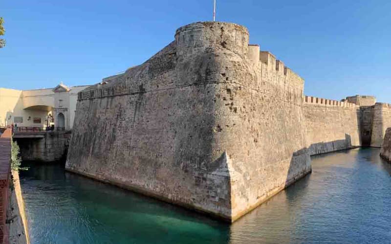 Spanish Senate Rejects Vox Proposal to Include Ceuta and Melilla in NATO Protection