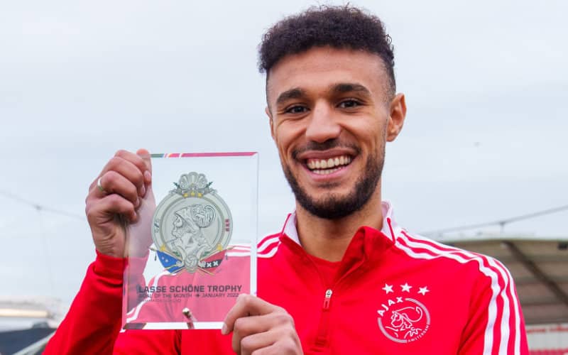 Barcelona Targets Ajax's Mazraoui with Lucrative 5-Year Contract Offer