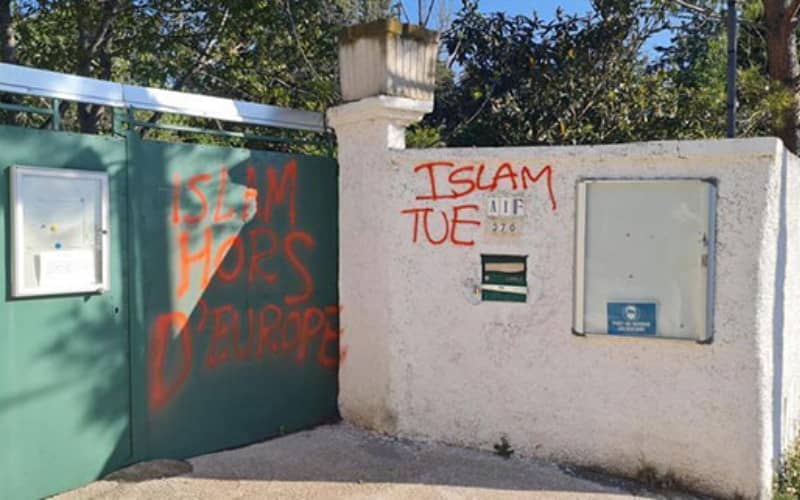 Islamophobic Graffiti Found on Two Mosques in Aix-en-Provence During Ramadan
