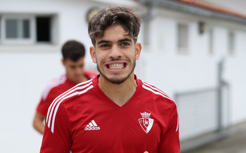 Barcelona's Ezzalzouli Transfer Under Scrutiny: Hercules Directors Face Investigation Over Undeclared €2M Fee