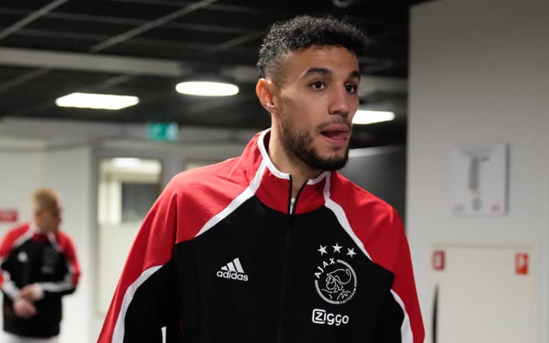 Bayern Munich Edges Out Barcelona in Race to Sign Ajax Star Mazraoui