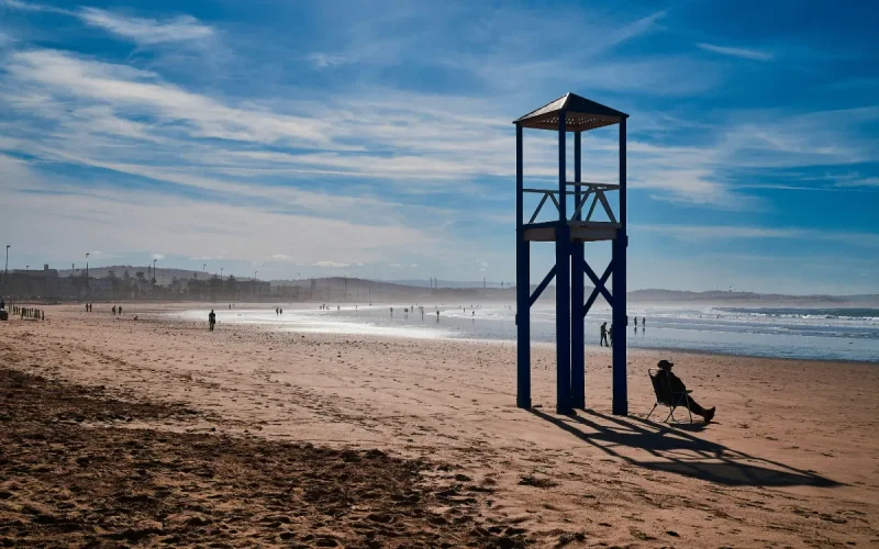Between Tangier and Assilah, Sand Pillaging
