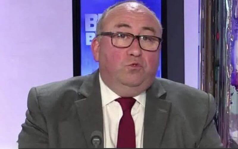 BFM TV Journalist Apologizes for Racist Comment During Chinese Coronavirus Tribute