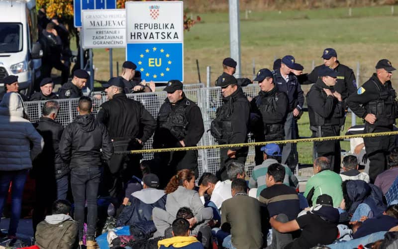 Bosnia Expels Hundreds of Migrants, Including Moroccans, in Immigration Crackdown