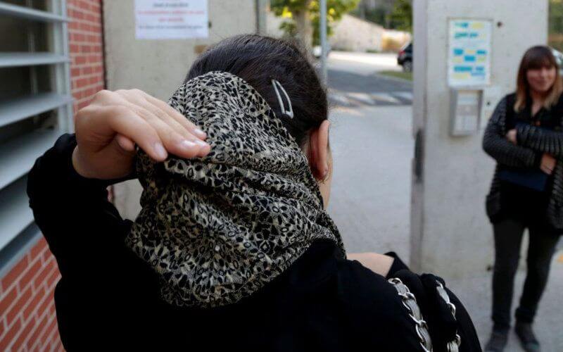 Brussels to Allow Religious Symbols in Higher Education, Sparking Debate