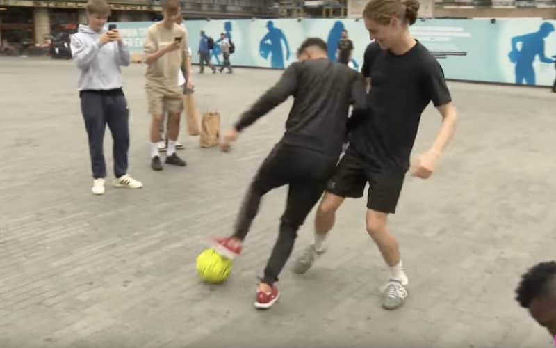 Brussels Teen Freestyle Footballer Becomes TikTok Sensation
