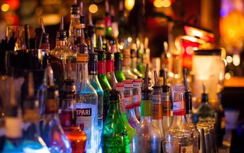 Casablanca Alcohol Retailers Protest License Revocations and Closures Amid Pandemic