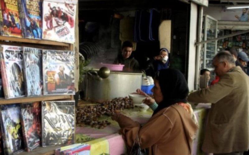 Casablanca Contraband Merchants Face Crisis as Border Closures Threaten Livelihoods