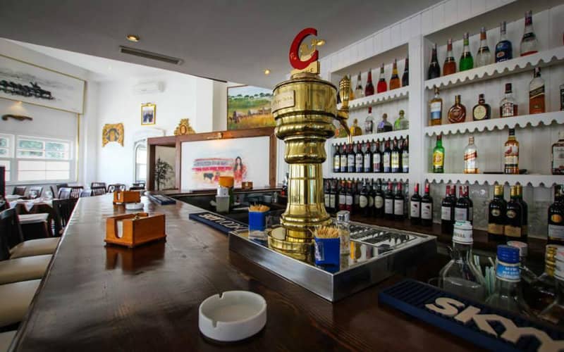 Casablanca Cracks Down: Over 20 Restaurants Face Closure for COVID Violations