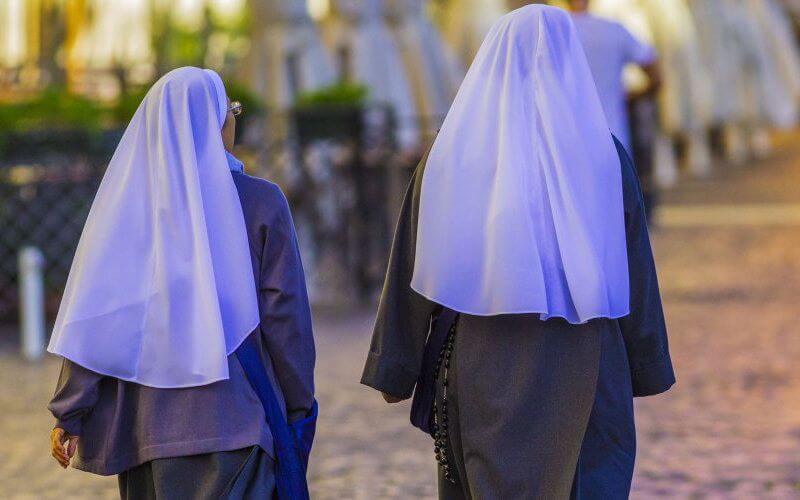 Catholic Nun Denied Housing in French Retirement Home Over Religious Attire