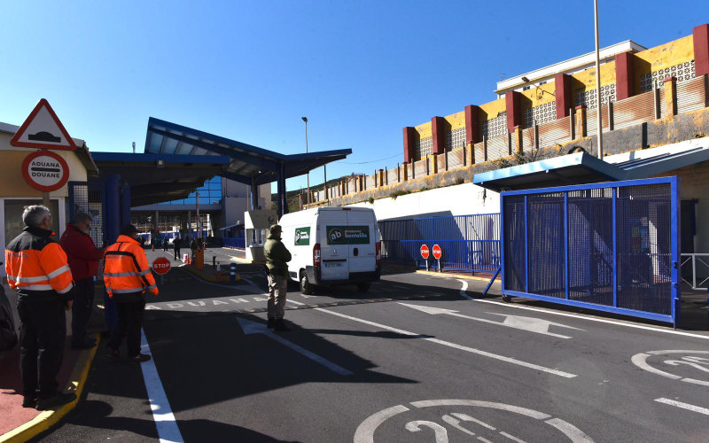 Ceuta Cracks Down: 500 Euro Fines for Smuggling Goods from Morocco