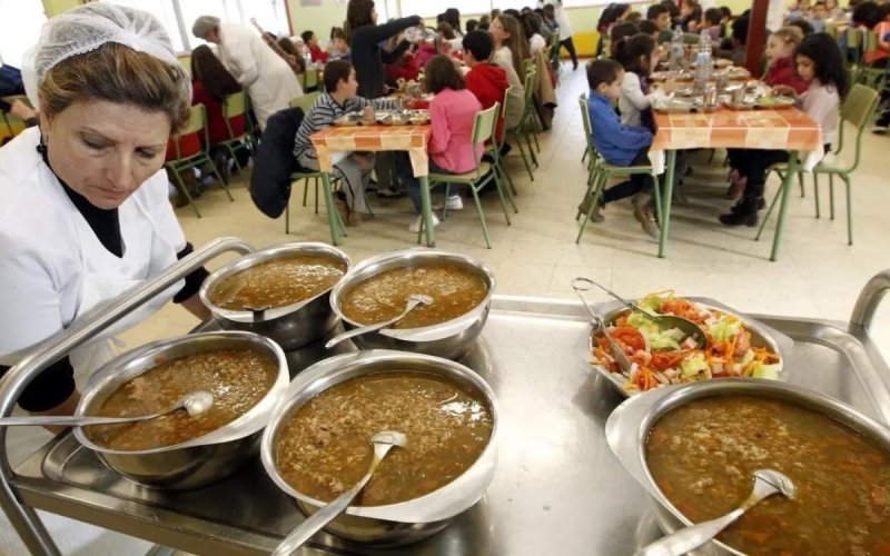 Ceuta Schools Embrace Halal-Only Menus, Sparking Dietary Debate