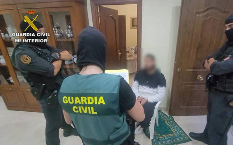 Civil Guard Busts Hashish Ring Exploiting Moroccan Minors in Melilla