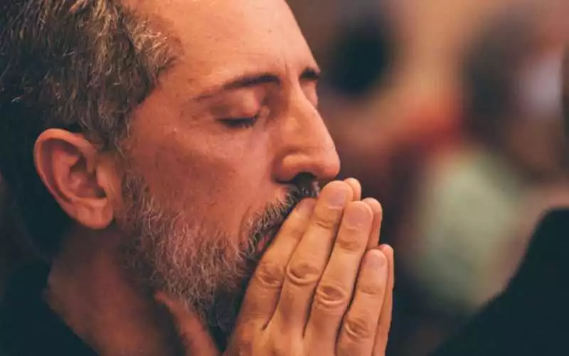 Comedian Gad Elmaleh Admits to Copying American Jokes in Career-Shifting Confession