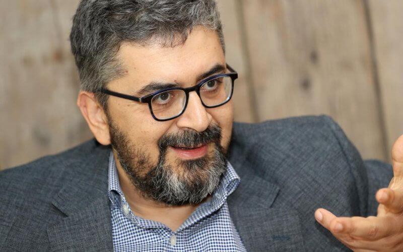 Controversial Journalist Reaffirms Inflammatory Veil Comments, Supports Teen Critic of Islam