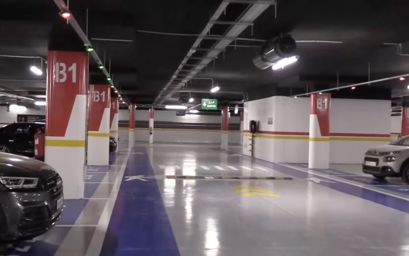 Controversy Erupts Over Exclusive Use of Casablanca's Public Parking Garage by Officials