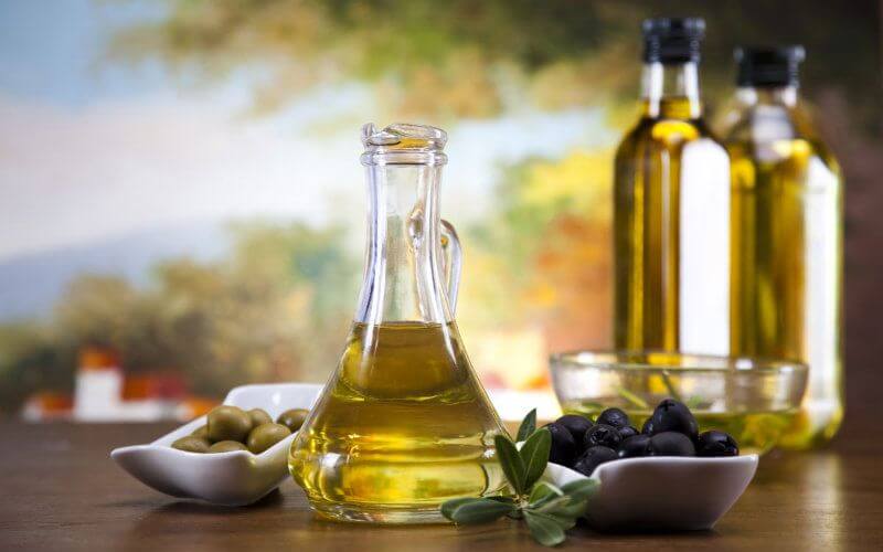 Counterfeit Olive Oil Scam Hits Moroccan Markets, Consumers at Risk