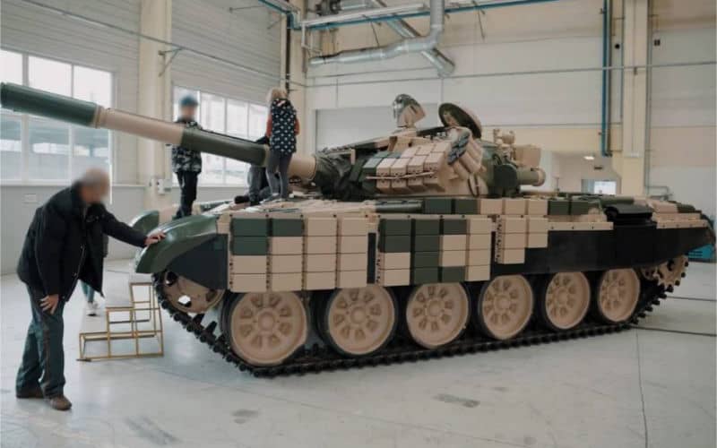 Czech Firm Tapped to Modernize Morocco's T-72B Tank Fleet