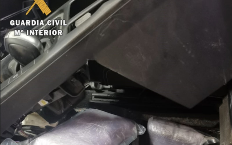 Dutch-Registered Vehicle Caught Smuggling 20 Kilos of Cannabis into Spain