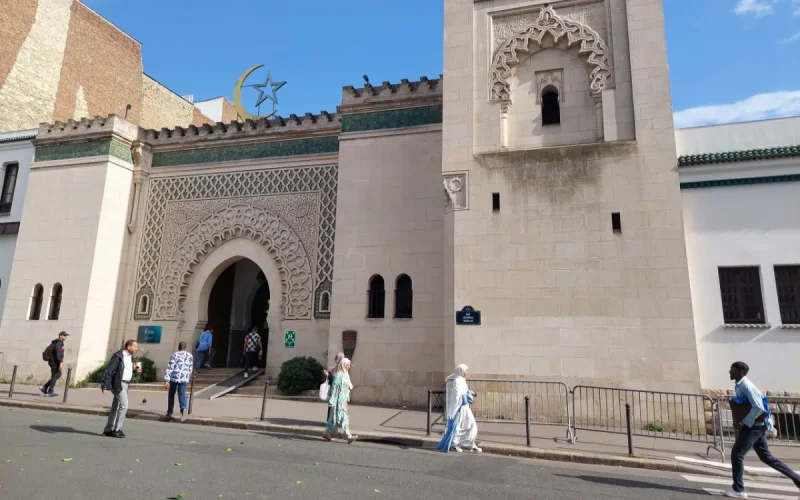 Eid mid-week France: employee absence rights and legal protections