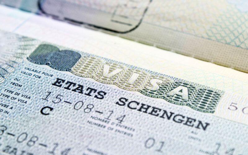 Eight Arrested in Morocco for Visa and Residence Permit Forgery Ring