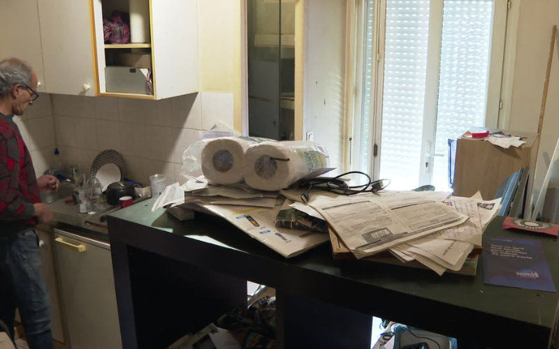 Elderly Moroccan Immigrant Trapped in Tiny 9m² Apartment for Over a Decade in Montpellier